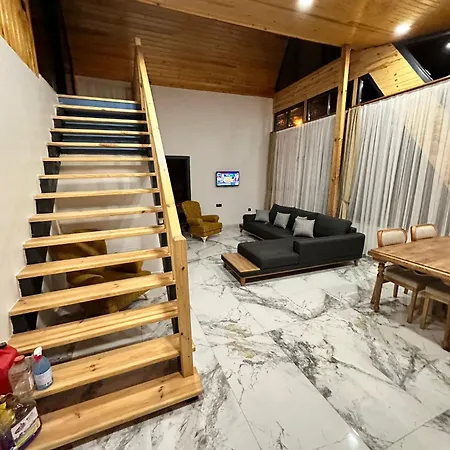 לינה וארוחת בוקר Bungalovfamily